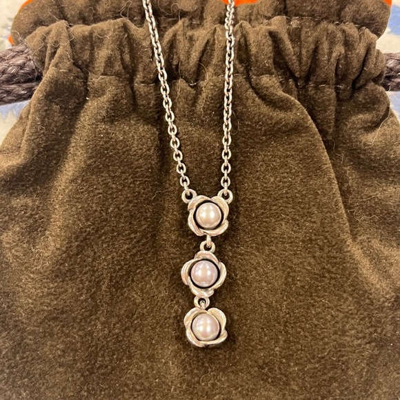 Set of 2 New Pandora Sterling Silver and Grey Pearl Earring and Necklace - Picture 13 of 16